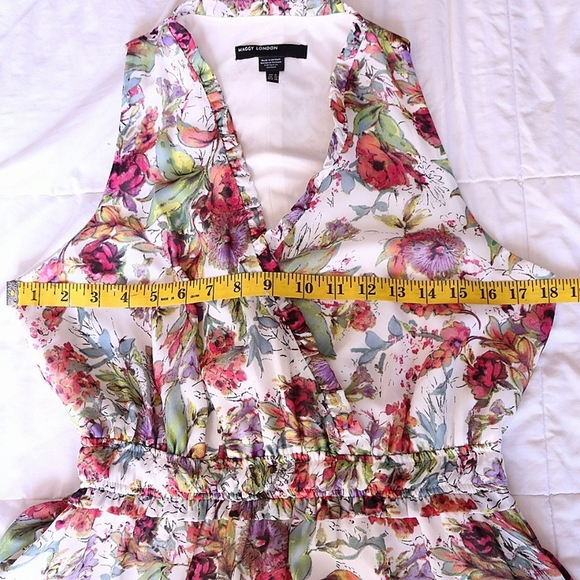 Maggy London Romantic Floral Garden Sleeveless Maxi Dress Sz 6 V-neck Line - Picture 8 of 9